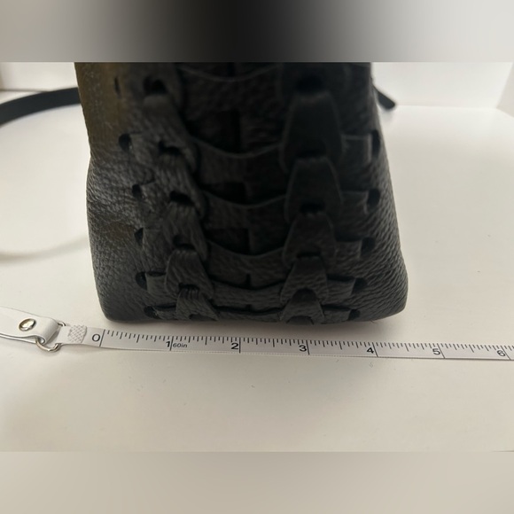 NWOT Henri Bendel Hobo Purse - Picture 11 of 12